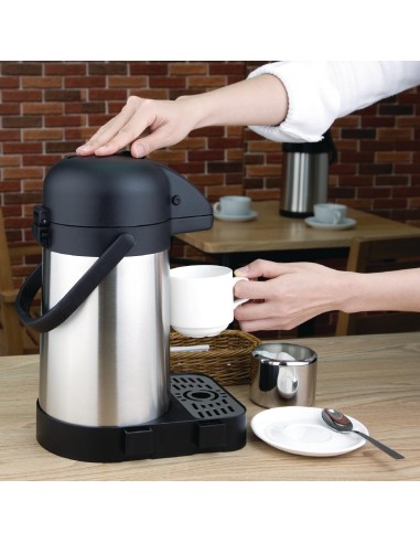 Pichet à pompe Olympia 1,9L - Isotherme inox