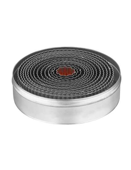 Lot de 11 emporte-pièces ronds cannelés Vogue - 10 cm