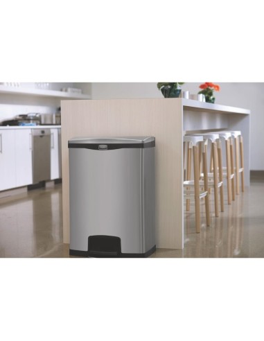 Poubelle à pédale frontale inox Rubbermaid Slim Jim 90L
