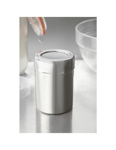 Saupoudreuse avec dessus en maille fine Vogue