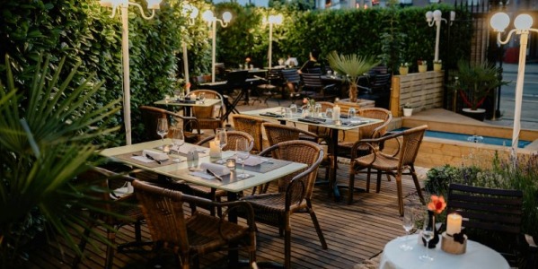 Terrasse de restaurant : le guide complet pour l'aménager et booster vos ventes en 2026